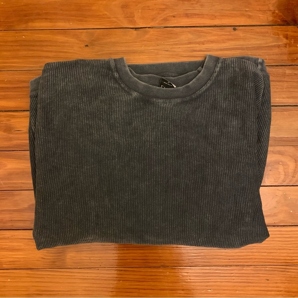 Navy Ribbed Crewneck!! 💙 - Picture 9 of 15